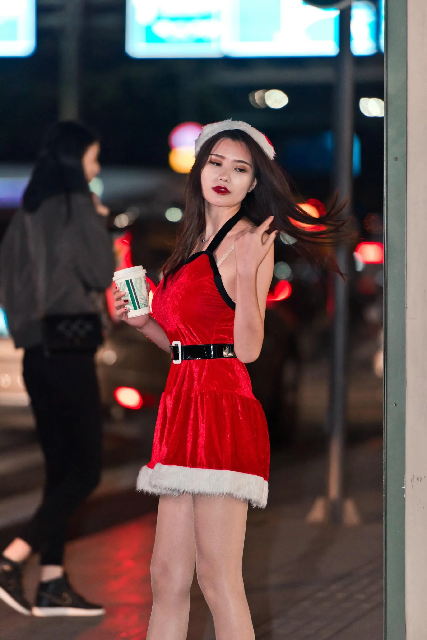 [魔镜街拍] NO.124 寒风中的极品肉丝圣诞美人婷婷 [224P]插图4